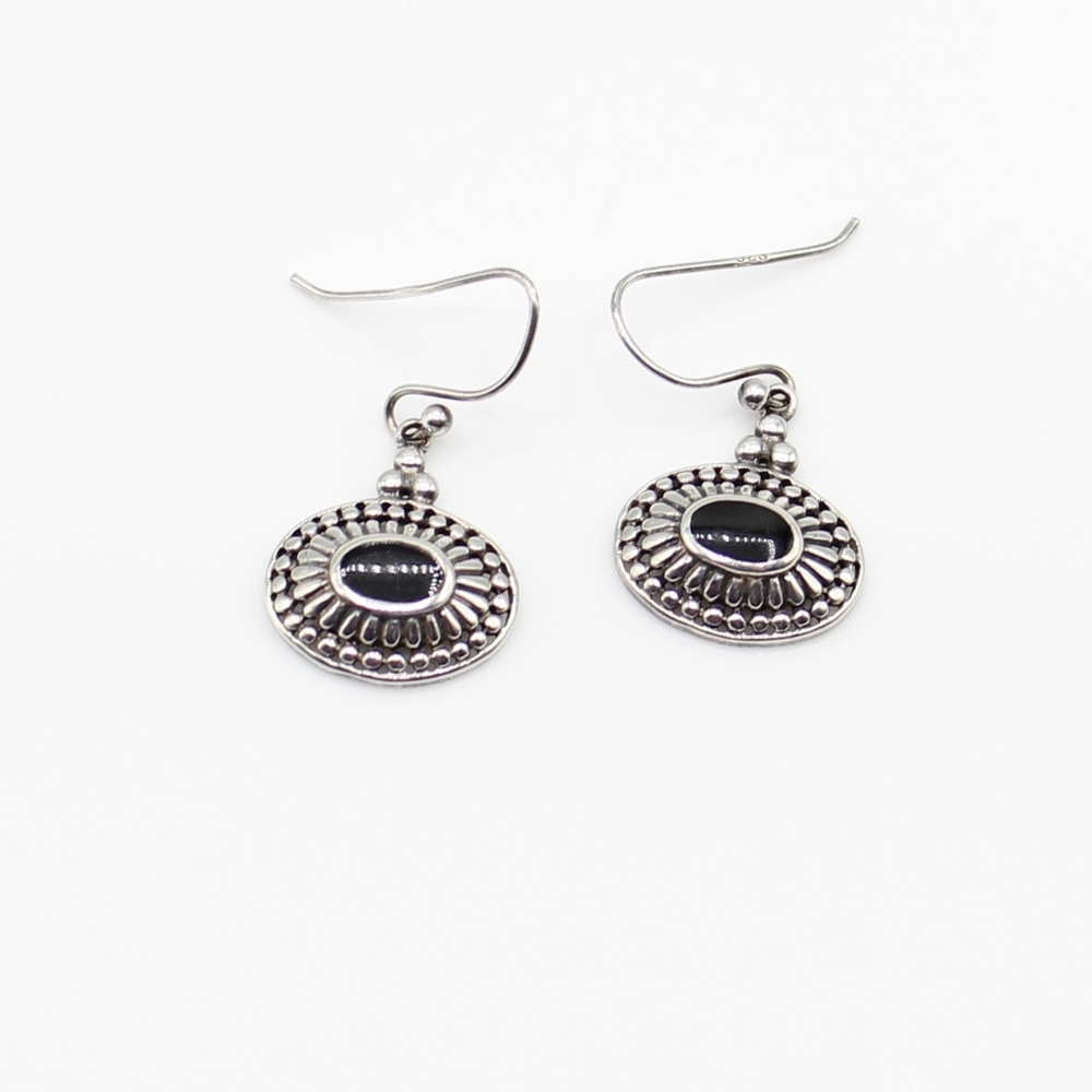 Vintage silver and onyx earrings - Picture 2 of 5